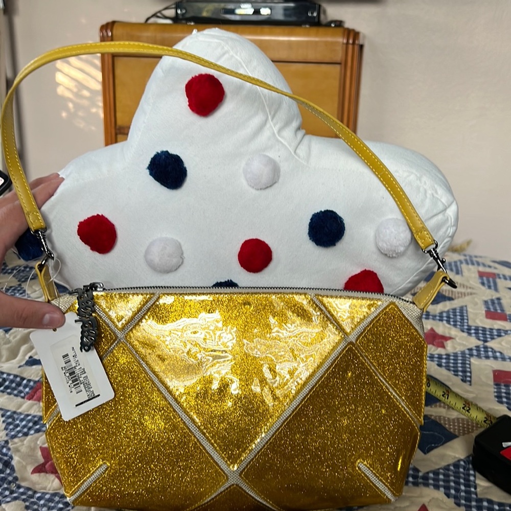 NWT Designer Folli Follie Retro-80’s evening purse.